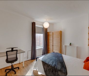 5 Bedroom House Close To Popular West End of Leicester Room two - Photo 6