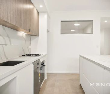 “LUXURY UNIT WITH 2ND BEDROOM OR STUDY” - Photo 1