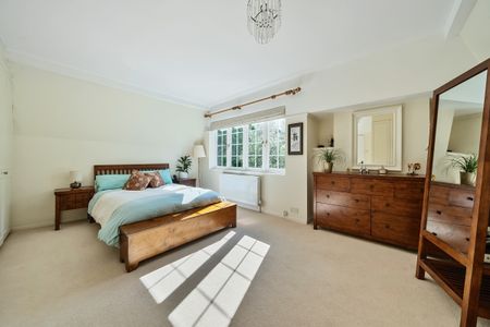 4 bedroom detached house to rent - Photo 4