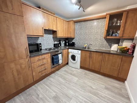 2 bedroom flat to rent - Photo 5