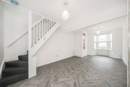 Glenavon Road, E15 - Photo 3