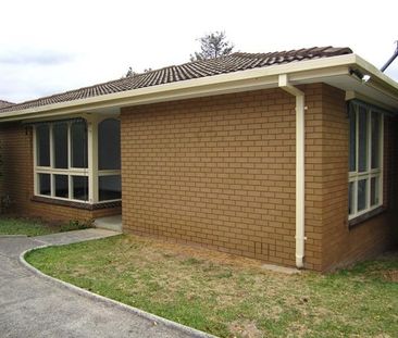 1/9 Silverdale Road, Eaglemont - Photo 2