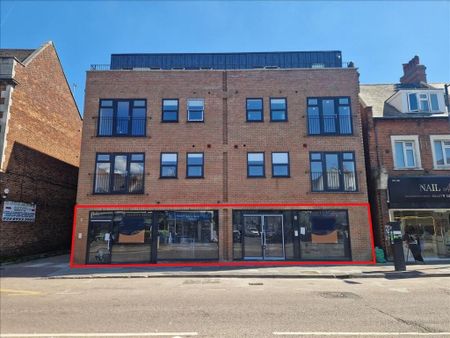 3 bedroom apartment to rent - Photo 4