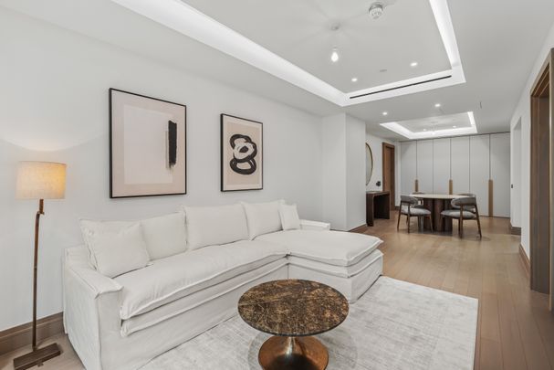 Striking two-bedroom apartment in the renowned Chelsea Barracks - Photo 1