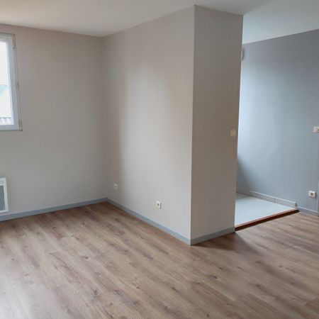 Location Appartement 2 pièces 45m² CLERES 76690 - Photo 3
