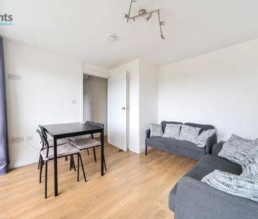 4 bedroom flat to rent - Photo 1