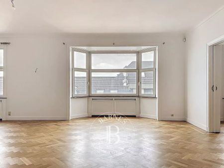 Chatelain - 3-bedroom apartment - Foto 2