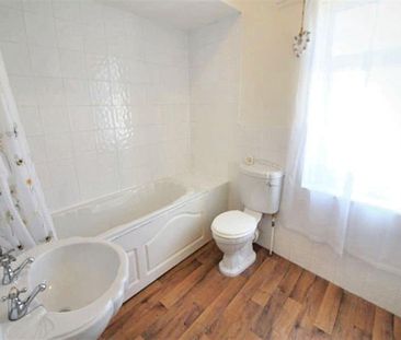 3 bed terrace to rent in TS17 - Photo 6