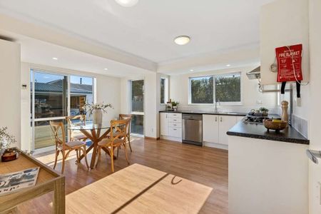 21 Olivine Street, Shirley - Photo 2