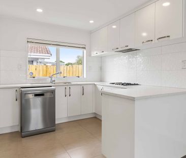 Spacious Fully Renovated Unit - Photo 5