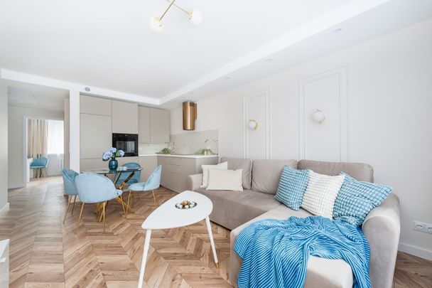 Po remoncie z garderobą 44 m² - Photo 1