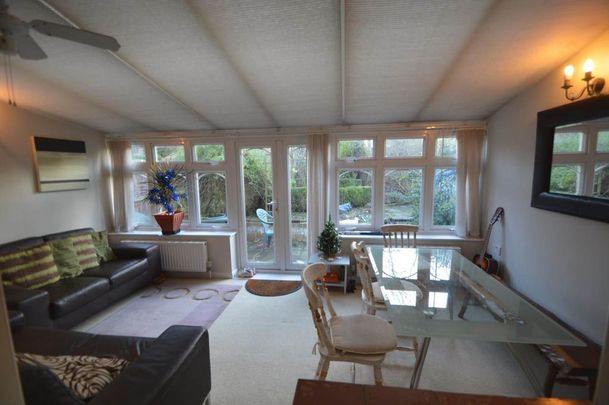 House share to rent - Photo 1