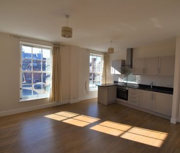 1 bedroom Apartment - STONEHILLS, WELWYN GARDEN CITY. - Photo 3