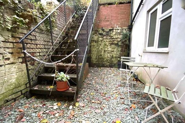 Bath Road, BS4 - Photo 1