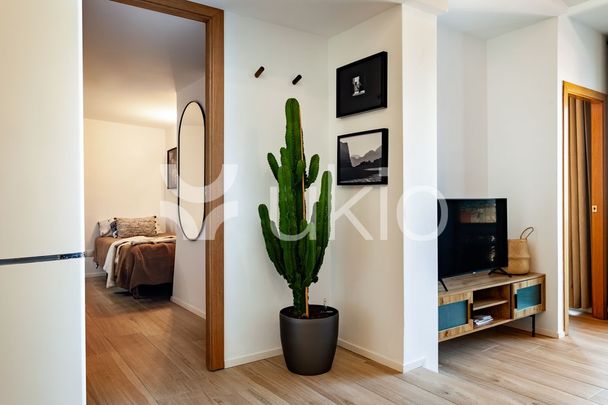 3 room luxury Apartment for rent in Martínez de la Rosa, 46, Barcelona, Catalonia - Photo 1