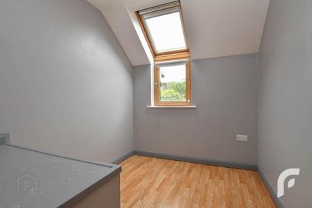 29 Collinward Gardens, Glengormley, Newtownabbey, BT36 6DS - Photo 4
