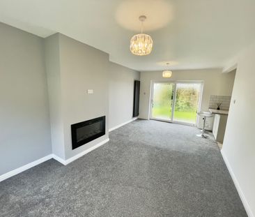 3 bedroom semi-detached house to rent - Photo 2