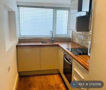 3 bedroom terraced house to rent - Photo 4