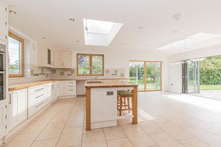 5 bedroom farm house to rent - Photo 4