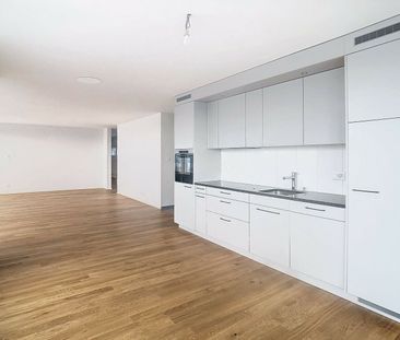 EXCEPTIONNEL ! 5,5 PCES DE 156 M² EN ATTIQUE ! - Foto 5