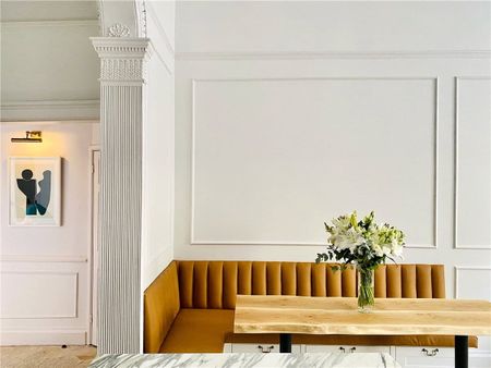 A beautiful newly renovated two bedroom ground floor apartment offered furnished in one of Bath's most popular locations, being just off Laura Place foundation and Great Pulteney Street. - Photo 2