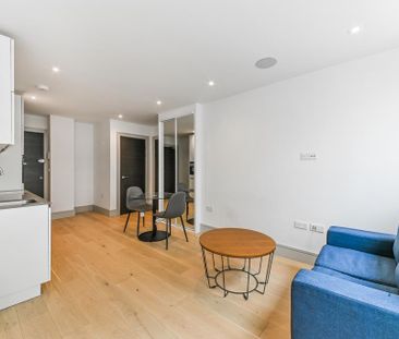 Studio to rent - Photo 6