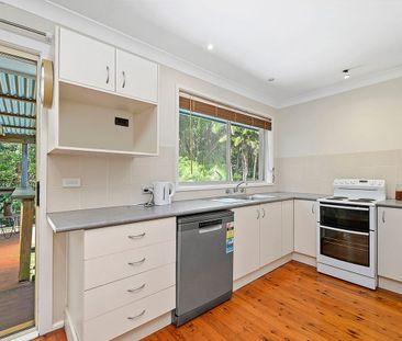 4 Calwalla Crescent, Port Macquarie NSW 2444 - House For Rent | Domain - Photo 5