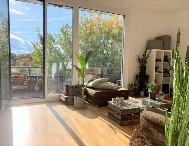 6 Monate: Ruhige, sonnige und zentrale 95m² 3-Zi.-Wohnung mit Wasserblick - Photo 1