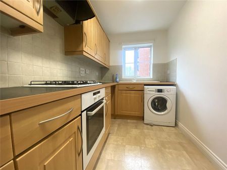 2 bedroom semi-detached house to rent - Photo 5