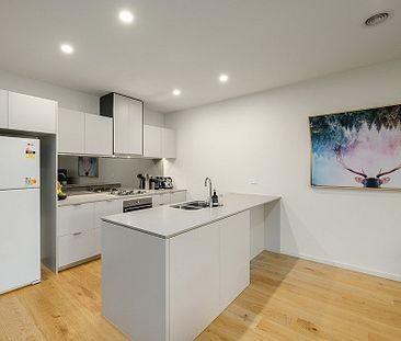 Discover Serenity: 13 Landsby Drive, Avondale Heights Awaits! - Photo 6