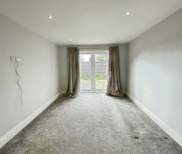 3 bedroom Detached Bungalow to let - Photo 1