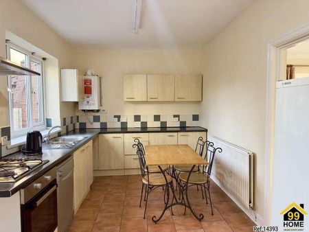 Weldon Crescent, Newcastle Upon Tyne, England, NE7 - Photo 4