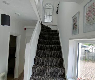 House of multiple occupation to rent - Photo 4