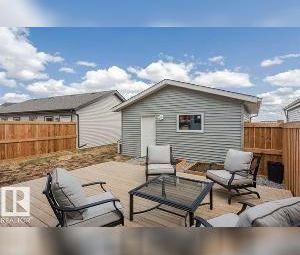 3 Bed 2.5 Bath for rent in Paisley - Photo 6