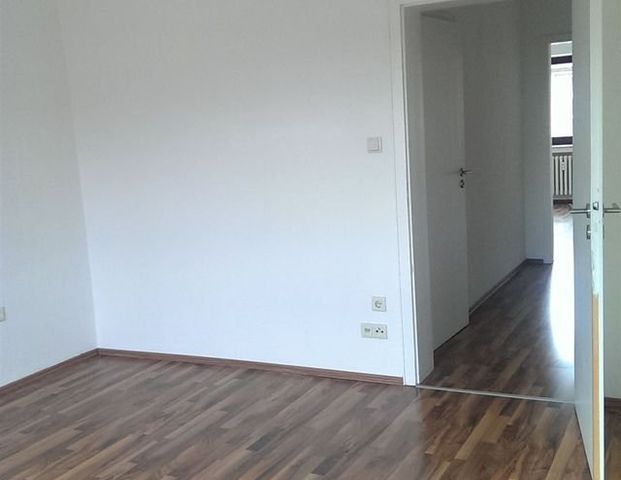 2- Zimmer-Wohnung in zentraler Lage - Foto 1