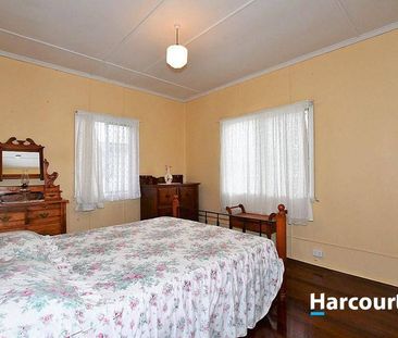 4 Bedroom Family Home Located in Svensson Heights! - Photo 2