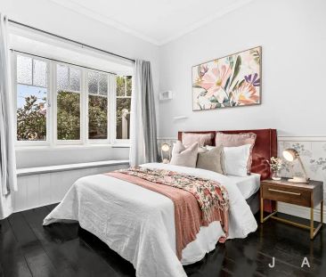 “Designer Renovation Meets Effortless Family Living” - Photo 5