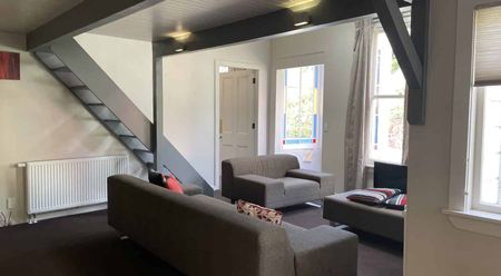 Family home, beautifully renovated - Photo 2