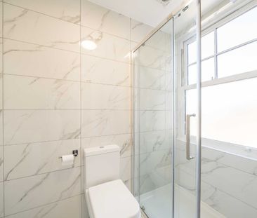 Kingsley Road, Haydon's Road, SW19, London - Photo 5