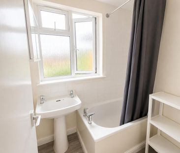 2 bedroom flat to rent - Photo 6