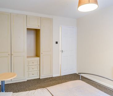 2 Bed Flat, Bellcroft, B16 - Photo 4