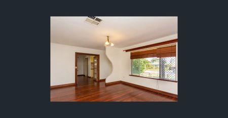 Spacious Family Home in a Quiet Location - Photo 5