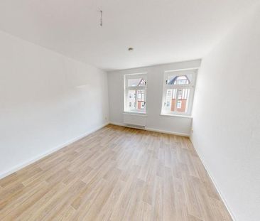 Großzügige 2-Raum-Wohnung mit Einbauküche - Photo 4