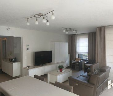 Appartement te huur - Photo 1