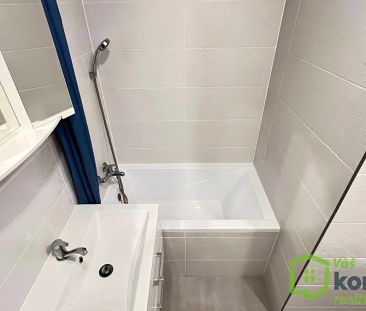 Pronájem bytu 1+kk 28 m² - Photo 1