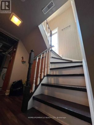 141 BEXHILL AVENUE - Photo 1