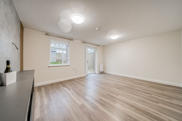 Lady Glen Place - Photo 1