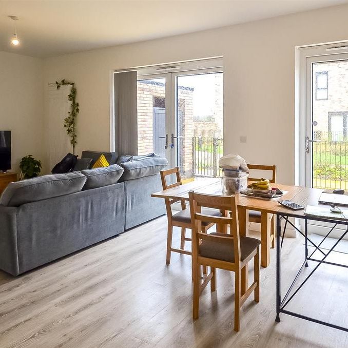 3 bedroom terraced house to rent - Photo 1