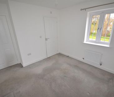 25 Crabtree Hill Drive, Derby, DE22 2SR - Photo 2