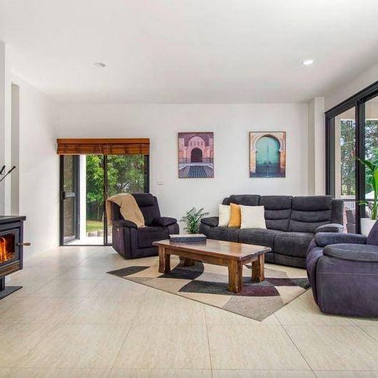 Mediterranean-style house for rent in Port Macquarie - Photo 1